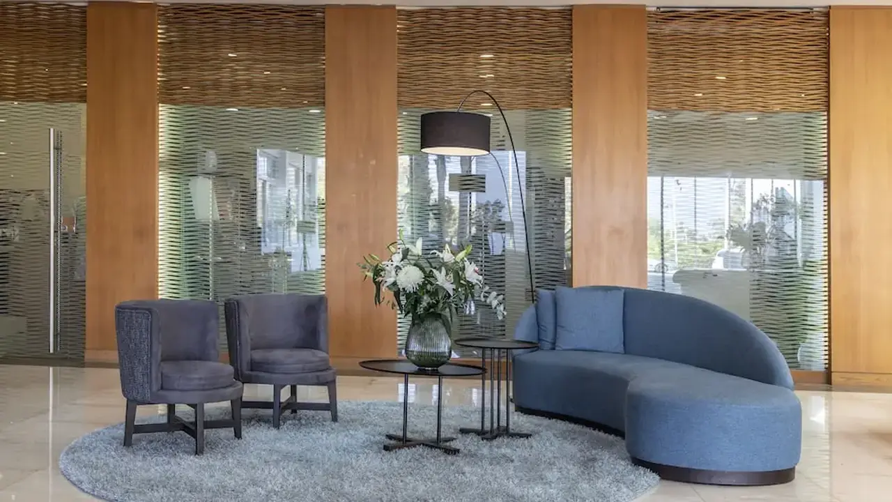 Eden Roc Resort Hotel