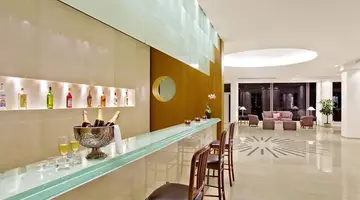 Eden Roc Resort Hotel