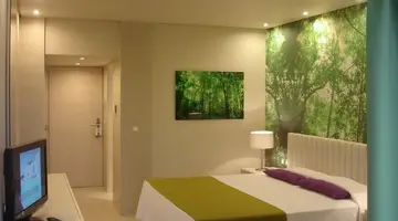 Eden Roc Resort Hotel