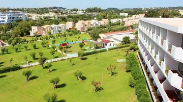 Eden Roc Resort Hotel