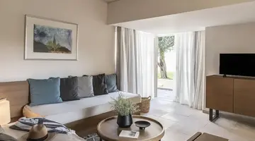 Eden Roc Resort Hotel