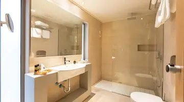 EDEN ROC RESORT