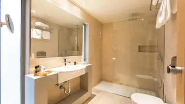 EDEN ROC RESORT