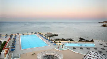EDEN ROC RESORT