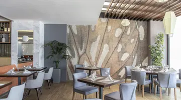 EDEN ROC RESORT