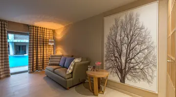 EDEN ROC RESORT