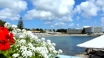 EDEN ROC RESORT