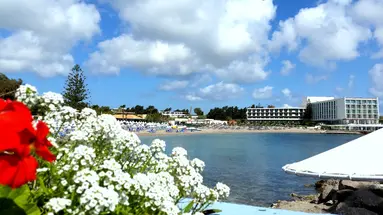EDEN ROC RESORT