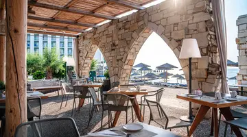 EDEN ROC RESORT