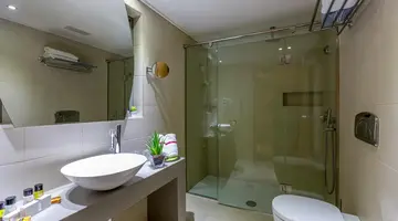 EDEN ROC RESORT