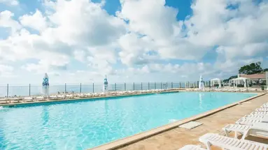 Effect Algara Beach Resort