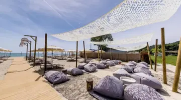 Effect Algara Beach Resort