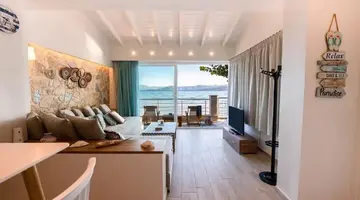 Ekati Mare Boutique Resort