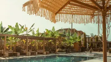 Ekati Mare Boutique Resort
