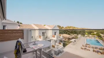 Ekati Mare Boutique Resort