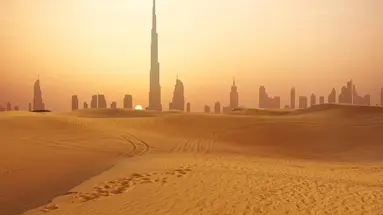 Ekscentryczny Dubaj i oddech pustyni