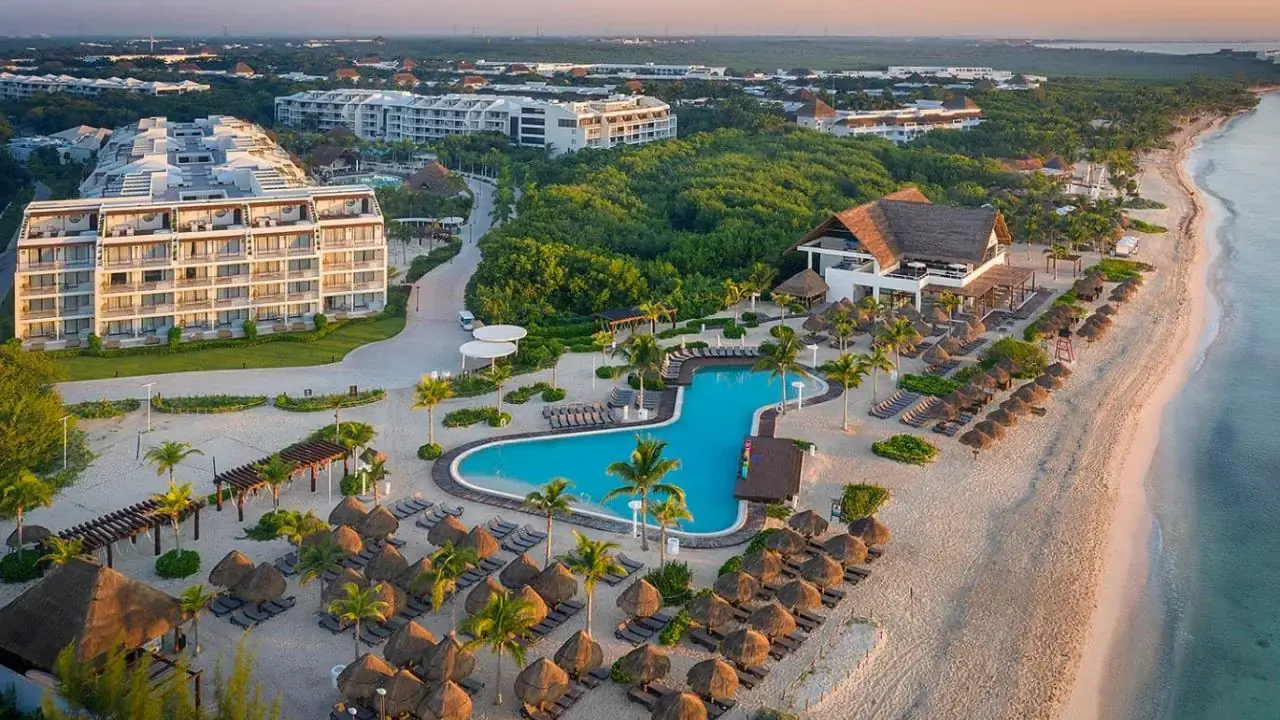 El Beso Adults Only at Ocean Riviera Paradise All Inclusive