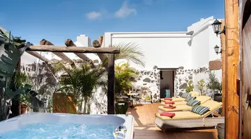 El Charco Suite