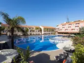 El Duque Hotel