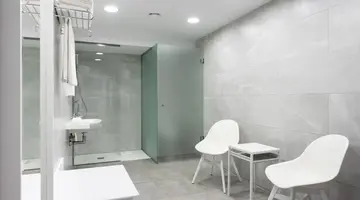 El Duque Hotel