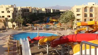 El Karma Aqua Beach Resort