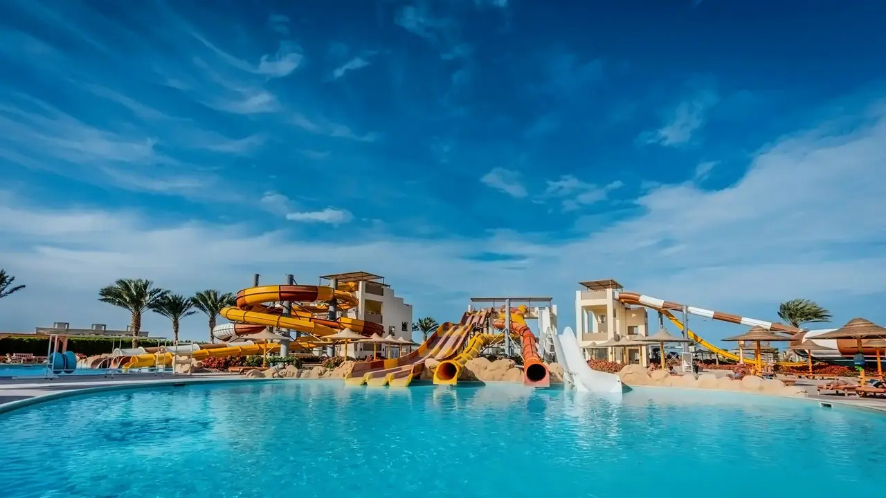 El Karma Aqua Beach Resort
