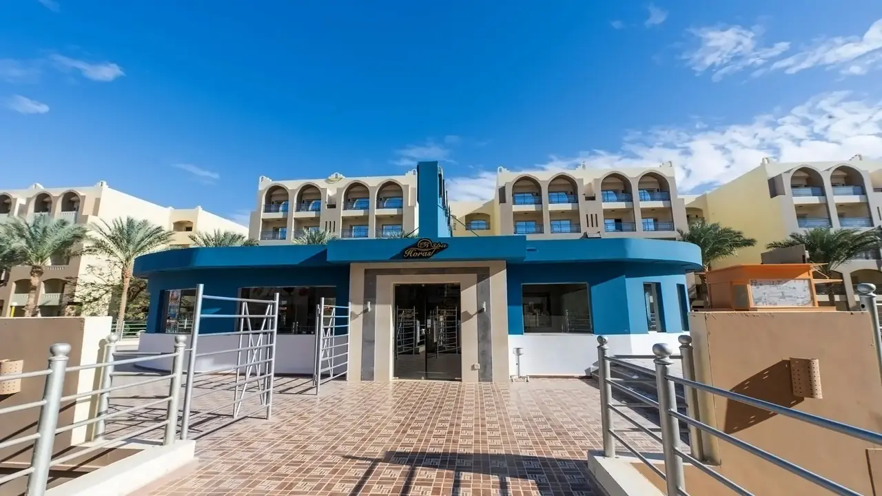 El Karma Aqua Beach Resort