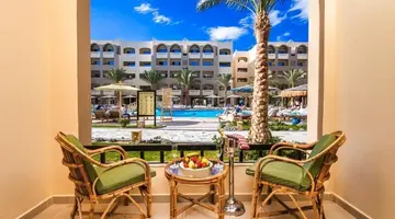 El Karma Aqua Beach Resort