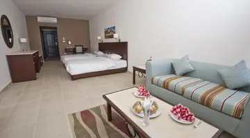 El Karma Aqua Beach Resort