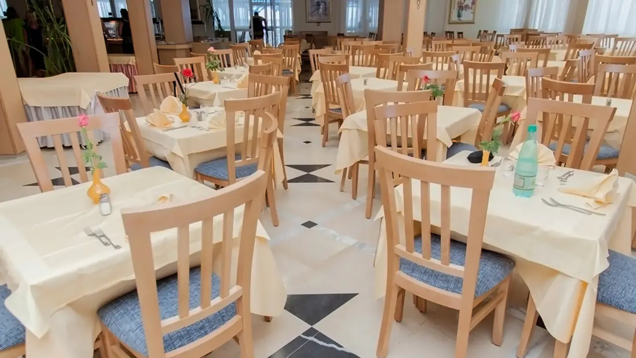El Mouradi Club Selima