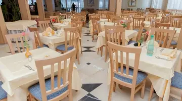 El Mouradi Club Selima