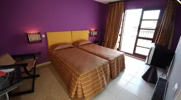 El Pueblo Tamlelt