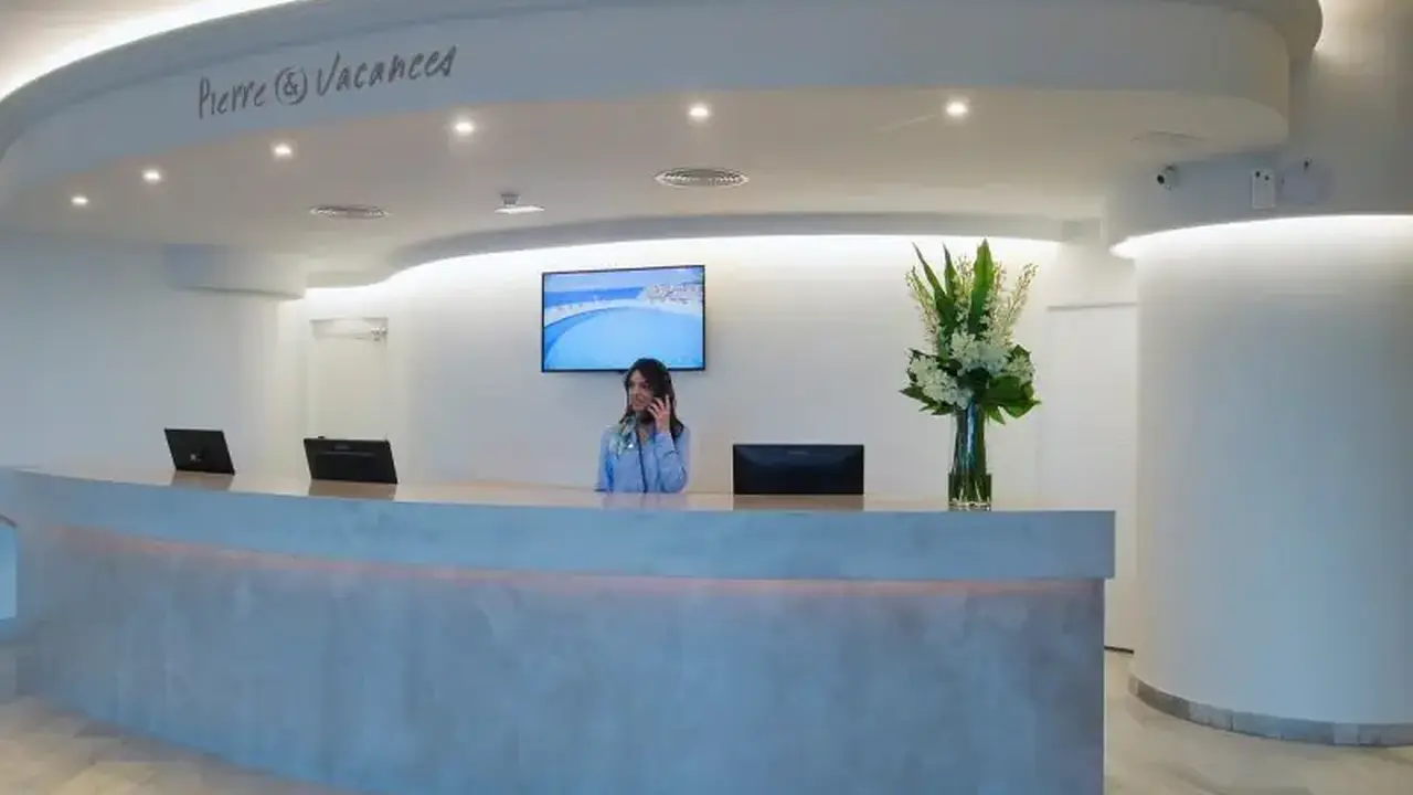 El Puerto by Pierre and Vacances