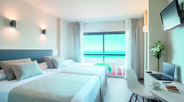 El Puerto by Pierre and Vacances