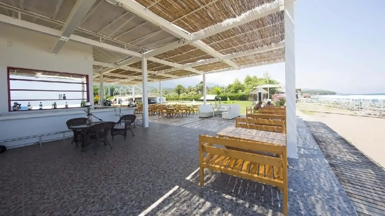 Elamir Beach Bungalow