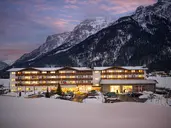 elaya hotel steinplatte