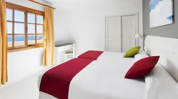 Elba Castillo San Jorge & Antigua Suite