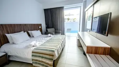 Eleana Hotel