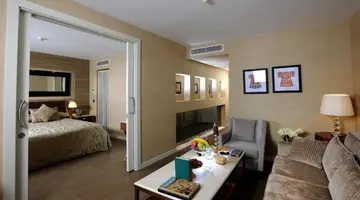 ELEGANCE HOTEL