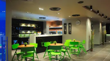 Elegance Hotel