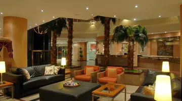 Elegance Hotel