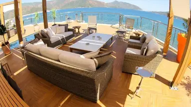 ELEGANCE HOTEL