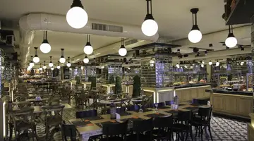Elegance Hotel