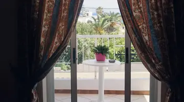 Eleni Hotel