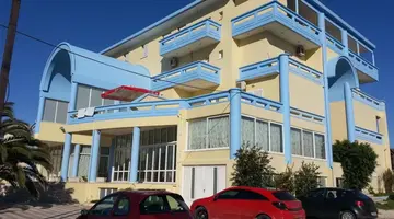 ELENI PALACE APARTMENTS