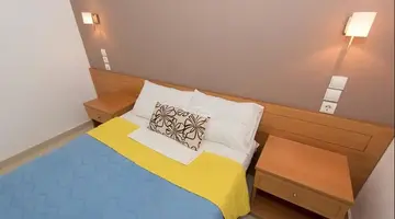 Eleni Palace Apts
