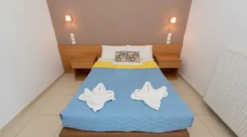 Eleni Palace Apts