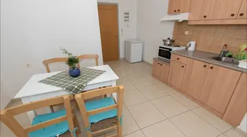 Eleni Palace
