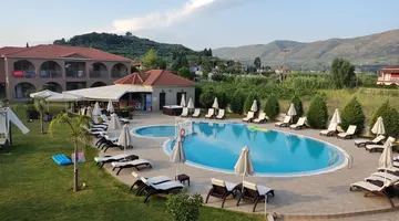 Eleni s Garden & Castello Suites