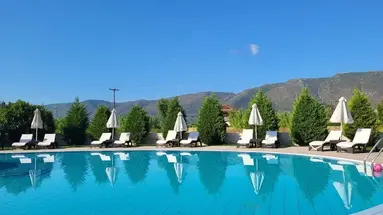 Eleni s Garden & Castello Suites